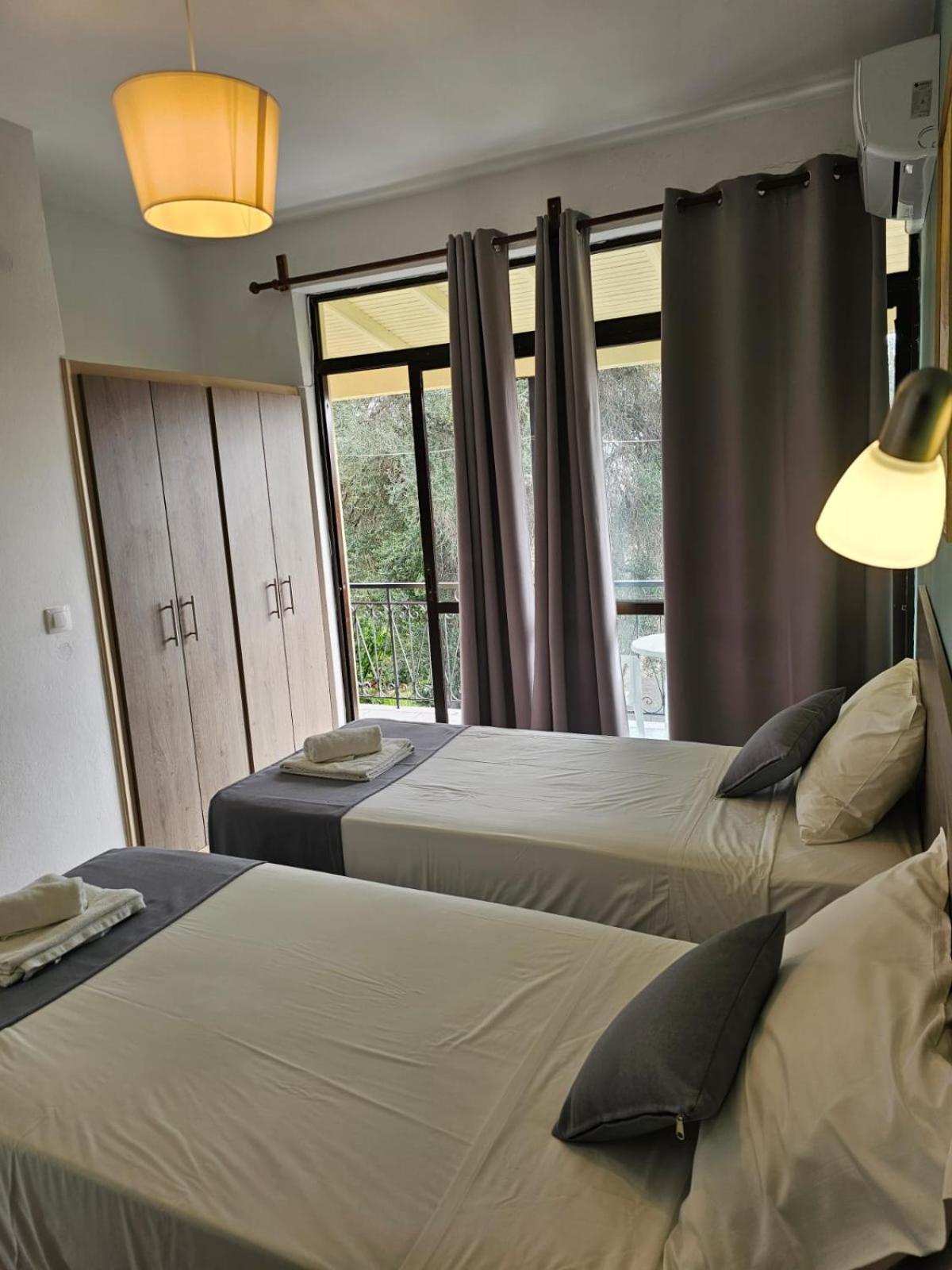דירות בניטסס Gardelis Gardens חדר תמונה